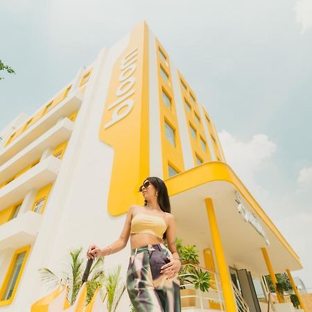 Bloom Hotel - Sector 62 Noida Exteriör bild