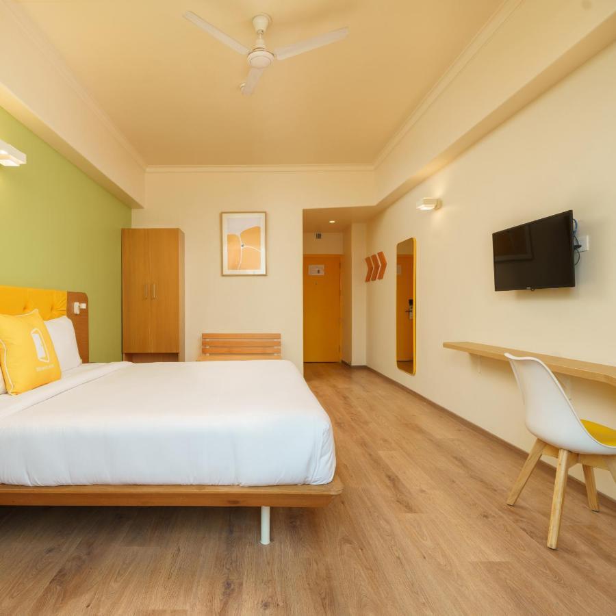 Bloom Hotel - Sector 62 Noida Exteriör bild